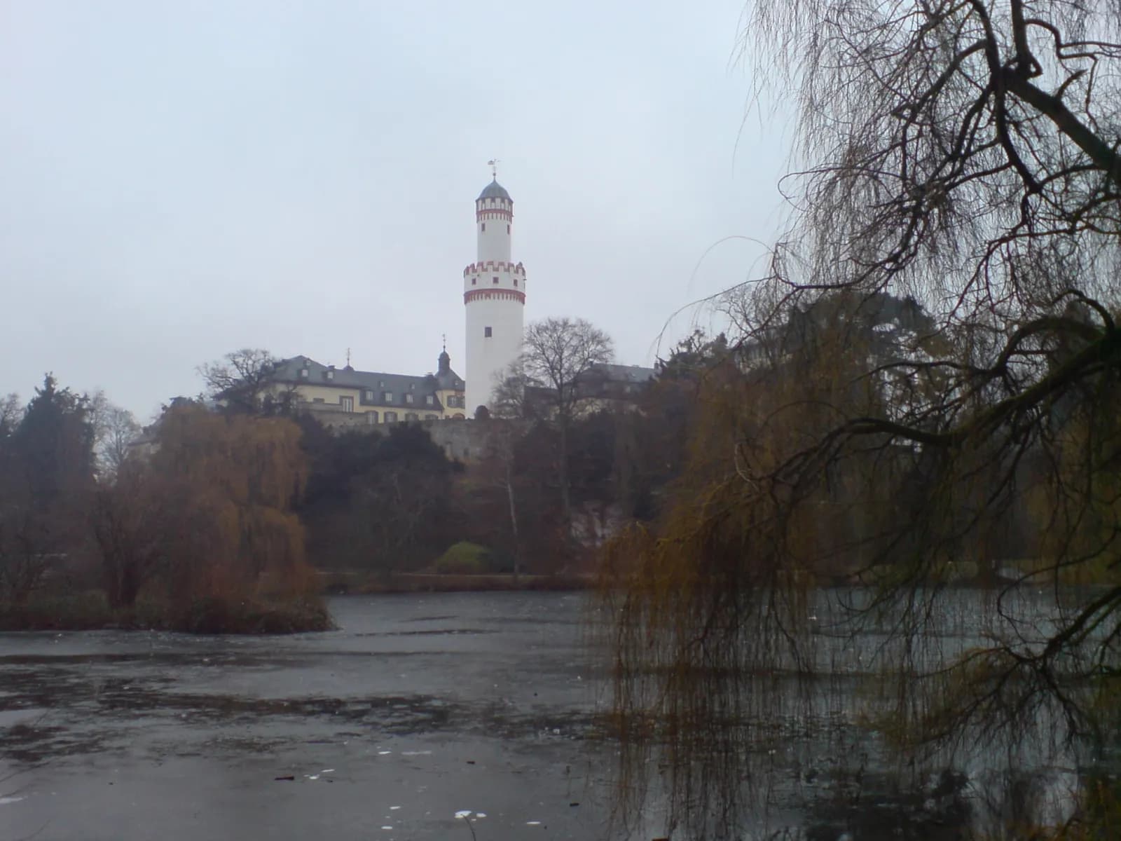 Schloss Bad Homburg mit See