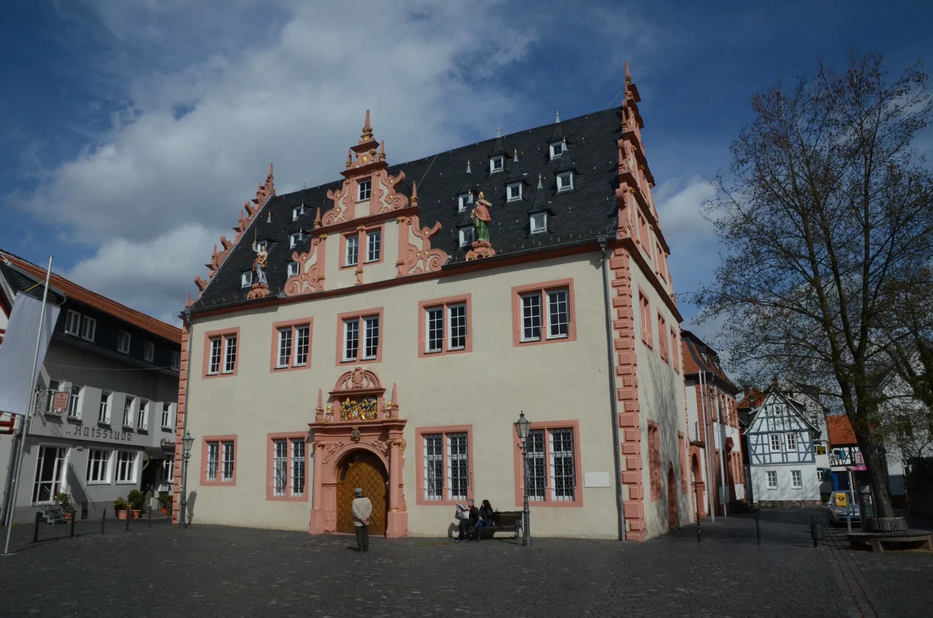 Rathaus Groß-Umstadt am Markt