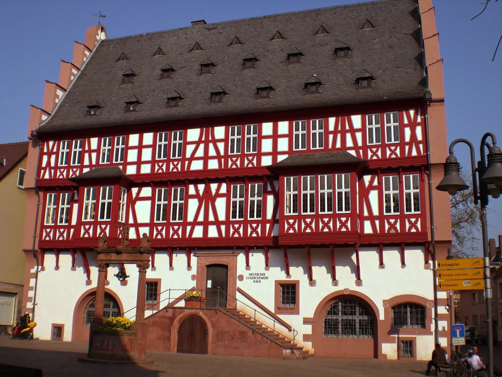 Deutsches Goldschmiedehaus am Altstädter Markt Hanau